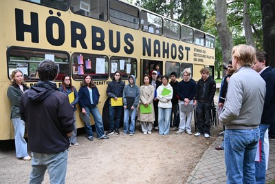 Hörbus Nahost in Marienau